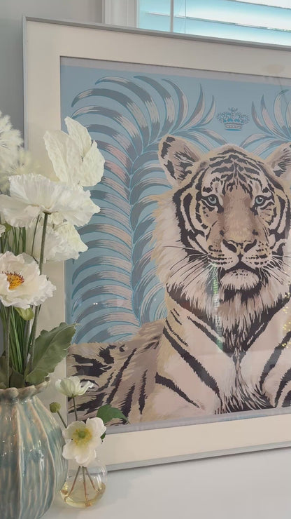 100 X 100 cm Signature Scarf Frame with Couture Pattern Matting - Sliver (Argent Lumiere)